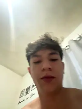 Snapshot of Gabriel25cm chatting on December 1, 2025, 10:20 am Gabriel25cm online show from December 1, 2025, 10:20 am