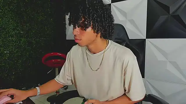 xion ez online show from October 4, 2025, 9:24 pm