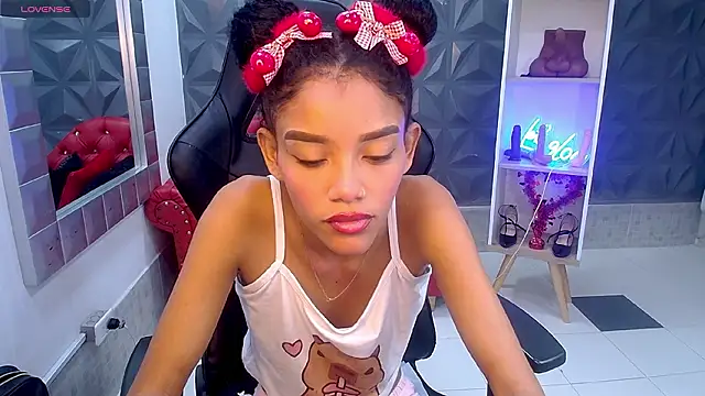 adisson petite1 online show from February 23, 2026, 5:32 pm