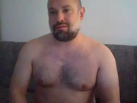 Snapshot of CristalDad chatting on October 22, 2025, 10:20 pm CristalDad online show from October 22, 2025, 10:20 pm