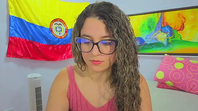 Snapshot of katiaa_lovv chatting on June 29, 2026, 12:05 pm katiaa lovv online show from June 29, 2026, 12:05 pm