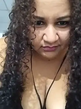 Snapshot of MEYBELLATINA chatting on October 21, 2025, 8:31 pm MEYBELLATINA online show from October 21, 2025, 8:31 pm