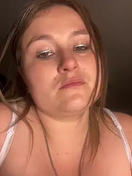 BuzzBunni69 online show from February 6, 2026, 11:13 am