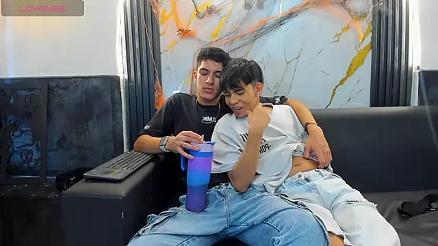 Snapshot of Stiben_boy chatting on October 31, 2025, 7:48 pm Stiben boy online show from October 31, 2025, 7:48 pm