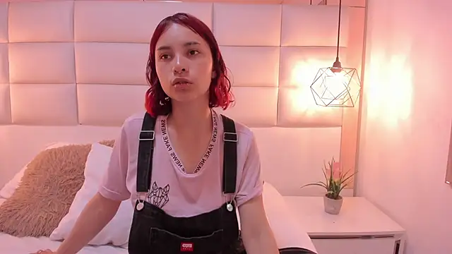 Megane whitte online show from November 16, 2025, 8:47 pm