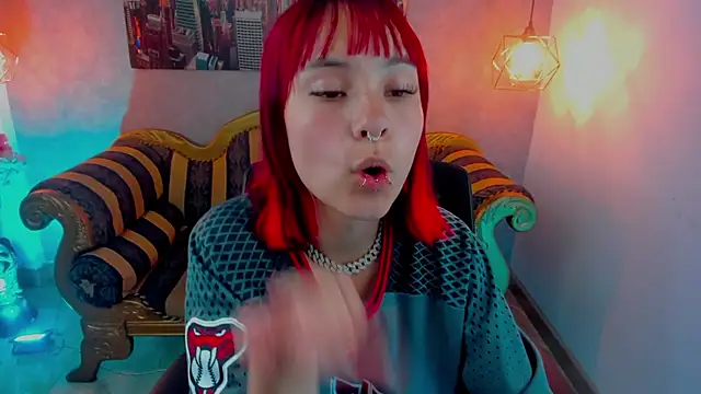 Megane whitte online show from December 18, 2025, 3:01 am