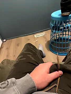 latenightguy online show from October 2, 2025, 4:08 am