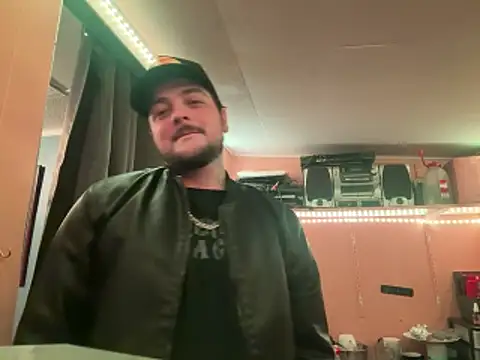 latenightguy online show from February 15, 2026, 9:08 am