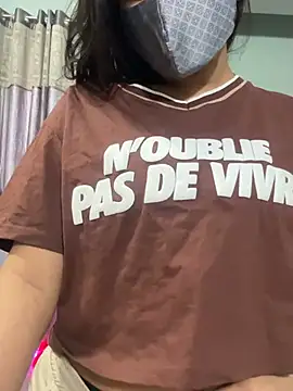 Lisa afreen online show from April 14, 2026, 5:13 am