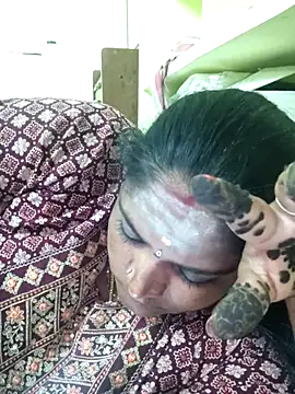 navyasree143 online show from February 15, 2026, 8:27 pm