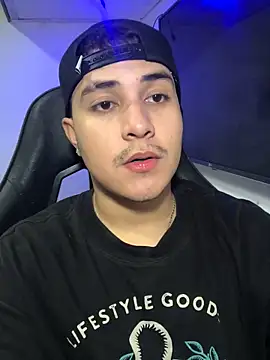 Snapshot of loki32men chatting on October 11, 2025, 7:34 pm loki32men online show from October 11, 2025, 7:34 pm