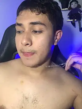 Snapshot of loki32men chatting on November 19, 2025, 4:45 am loki32men online show from November 19, 2025, 4:45 am