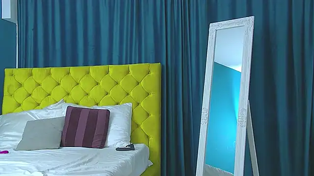 RubyHills online show from October 29, 2025, 5:10 am