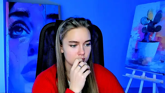 Snapshot of JuneWoods chatting on October 19, 2025, 8:59 am JuneWoods online show from October 19, 2025, 8:59 am