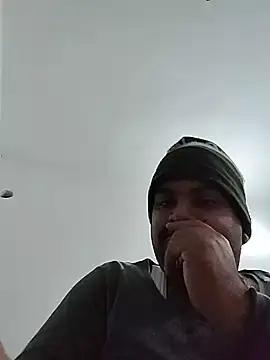 Snapshot of desiyouth94 chatting on January 8, 2026, 1:24 pm desiyouth94 online show from January 8, 2026, 1:24 pm