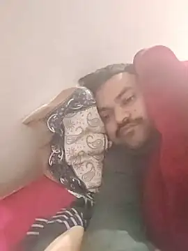 Snapshot of desiyouth94 chatting on January 10, 2026, 5:04 pm desiyouth94 online show from January 10, 2026, 5:04 pm