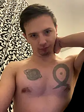 Snapshot of KirilStella chatting on October 14, 2025, 10:43 pm KirilStella online show from October 14, 2025, 10:43 pm