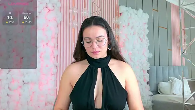 GabiBatista online show from November 5, 2025, 5:07 am