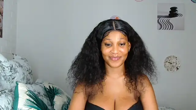 Snapshot of ConnieSmall24 chatting on June 20, 2026, 11:07 pm ConnieSmall24 online show from June 20, 2026, 11:07 pm