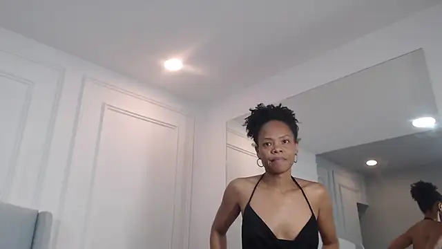 Snapshot of ChantalGarner chatting on October 27, 2025, 1:15 pm ChantalGarner online show from October 27, 2025, 1:15 pm