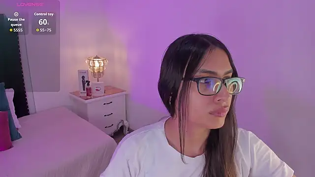 cherrylady 02 online show from November 14, 2025, 12:48 pm