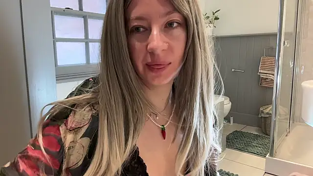 Snapshot of Goddess_EvaX chatting on October 31, 2025, 7:20 am Goddess EvaX online show from October 31, 2025, 7:20 am