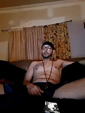 ThrowedWorldWide online show from November 22, 2025, 10:25 am