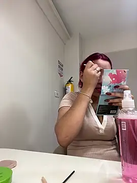 Snapshot of theladymonserrateshow chatting on February 3, 2026, 11:48 am theladymonserrateshow online show from February 3, 2026, 11:48 am