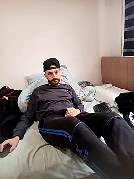 Snapshot of krerem chatting on February 10, 2026, 11:47 am krerem online show from February 10, 2026, 11:47 am