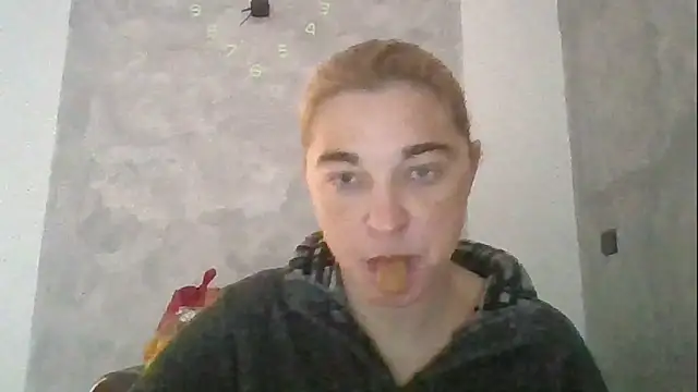 GoldenAngelMilf online show from December 20, 2025, 7:37 am