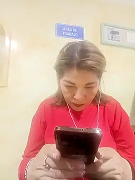 Snapshot of VANESSA__01 chatting on October 11, 2025, 2:26 pm VANESSA 01 online show from October 11, 2025, 2:26 pm