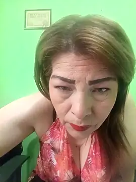 Snapshot of VANESSA__01 chatting on October 21, 2025, 12:39 pm VANESSA 01 online show from October 21, 2025, 12:39 pm