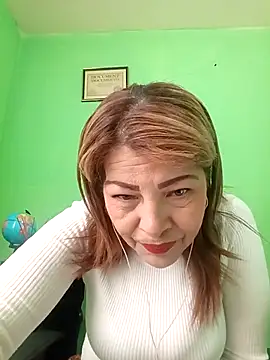 Snapshot of VANESSA__01 chatting on October 30, 2025, 2:07 pm VANESSA 01 online show from October 30, 2025, 2:07 pm