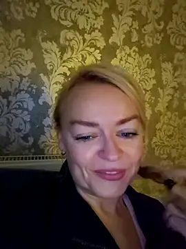 Snapshot of demidelightfulxx chatting on October 16, 2025, 7:31 am demidelightfulxx online show from October 16, 2025, 7:31 am