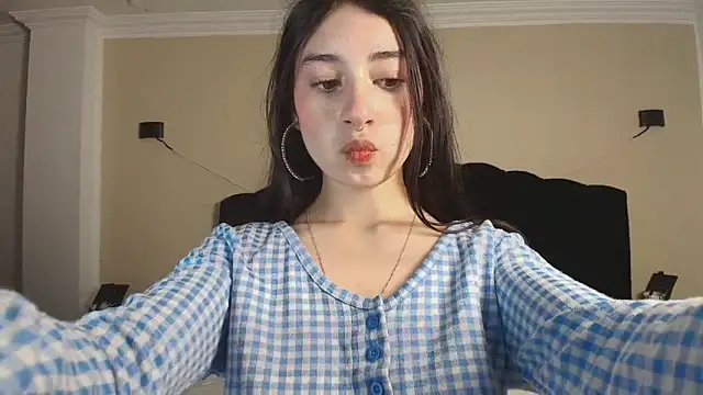 GabySweett  online show from October 8, 2025, 1:20 pm