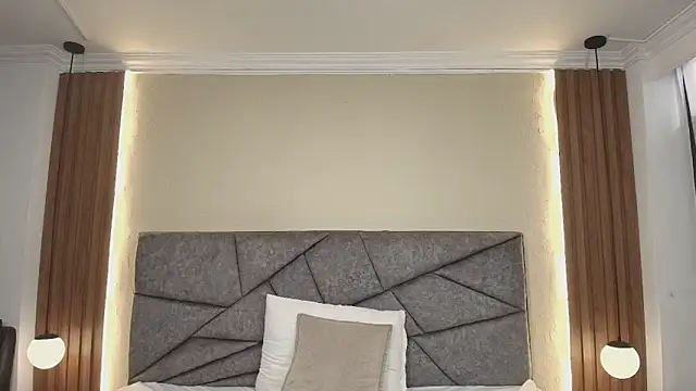 GabySweett  online show from April 7, 2026, 1:22 pm