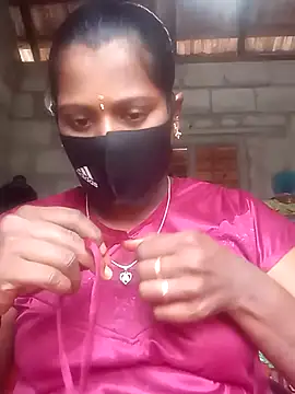 Snapshot of Tamil_Hot_Sandy chatting on November 6, 2025, 5:30 am Tamil Hot Sandy online show from November 6, 2025, 5:30 am