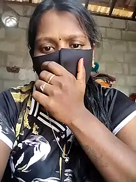 Snapshot of Tamil_Hot_Sandy chatting on November 15, 2025, 6:22 am Tamil Hot Sandy online show from November 15, 2025, 6:22 am