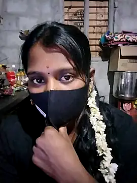 Snapshot of Tamil_Hot_Sandy chatting on November 26, 2025, 7:15 pm Tamil Hot Sandy online show from November 26, 2025, 7:15 pm