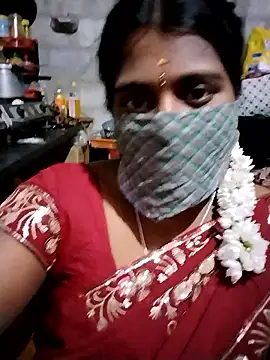 Snapshot of Tamil_Hot_Sandy chatting on January 7, 2026, 6:10 pm Tamil Hot Sandy online show from January 7, 2026, 6:10 pm