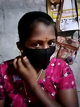 Snapshot of Tamil_Hot_Sandy chatting on February 3, 2026, 6:24 pm Tamil Hot Sandy online show from February 3, 2026, 6:24 pm