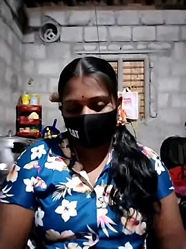 Snapshot of Tamil_Hot_Sandy chatting on February 6, 2026, 6:44 pm Tamil Hot Sandy online show from February 6, 2026, 6:44 pm