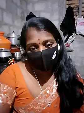 Snapshot of Tamil_Hot_Sandy chatting on February 9, 2026, 5:50 pm Tamil Hot Sandy online show from February 9, 2026, 5:50 pm