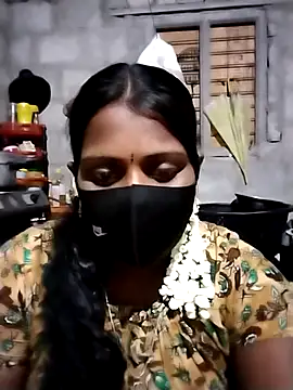 Snapshot of Tamil_Hot_Sandy chatting on February 12, 2026, 6:25 pm Tamil Hot Sandy online show from February 12, 2026, 6:25 pm