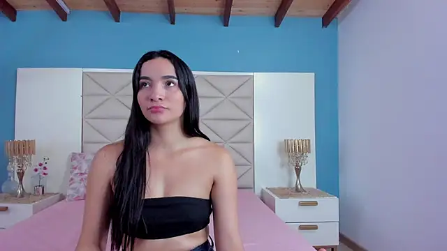 Snapshot of EliDurann chatting on October 3, 2025, 12:13 pm EliDurann online show from October 3, 2025, 12:13 pm