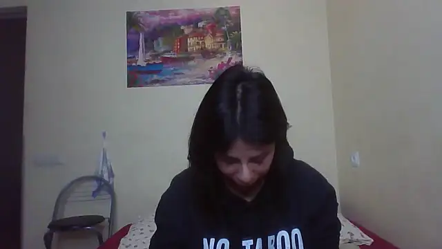 Snapshot of QueenMomyS chatting on November 12, 2025, 12:49 pm QueenMomyS online show from November 12, 2025, 12:49 pm