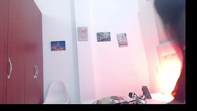 Snapshot of queen-dayanna chatting on October 30, 2025, 12:28 pm queen-dayanna online show from October 30, 2025, 12:28 pm