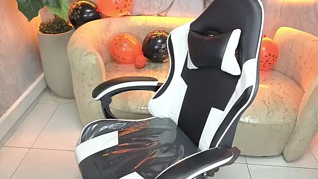 Snapshot of nathaly_tp chatting on October 31, 2025, 1:01 pm nathaly tp online show from October 31, 2025, 1:01 pm