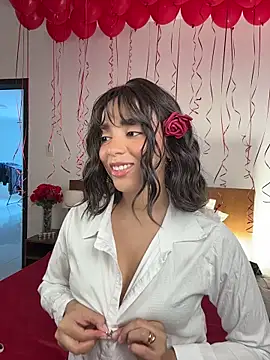 Capricho 01 online show from February 10, 2026, 6:01 pm