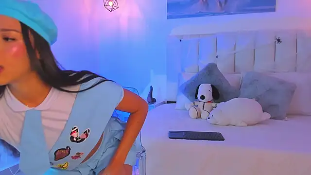 Snapshot of Hanna_ros33_ chatting on October 30, 2025, 12:34 am Hanna ros33 online show from October 30, 2025, 12:34 am